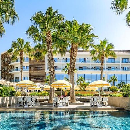 Hyatt Place Taghazout Bay Exteriör bild The hotel's pool area