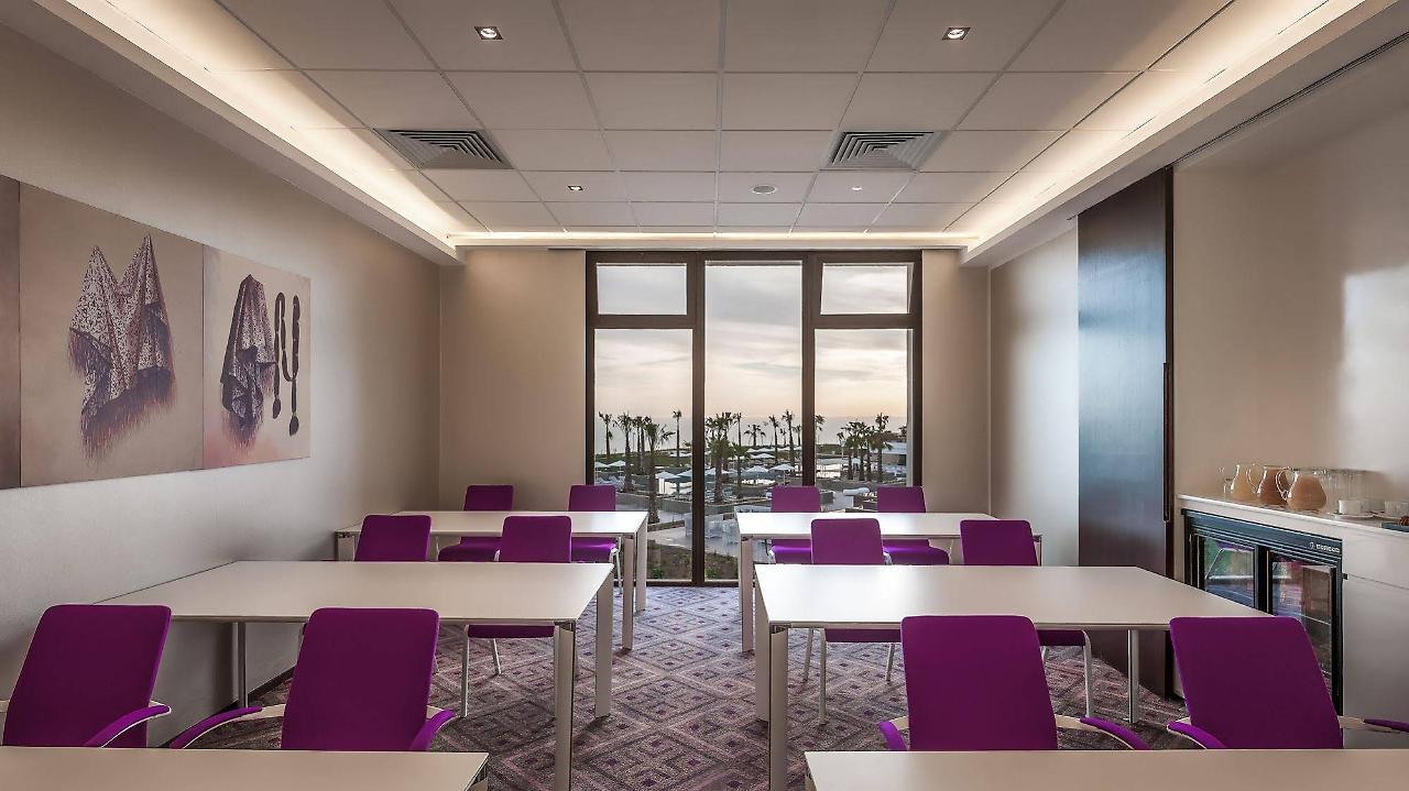 Hyatt Place Taghazout Bay Exteriör bild Meeting room