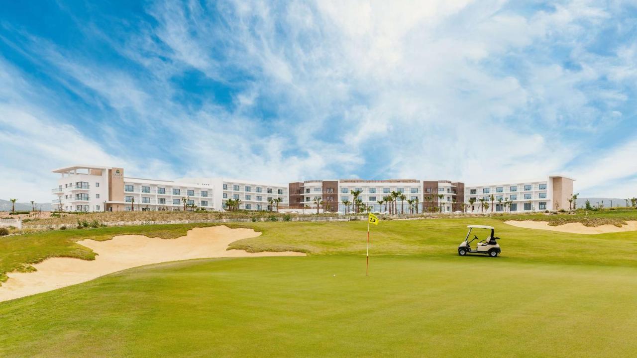 Hyatt Place Taghazout Bay Exteriör bild Golf course at the resort