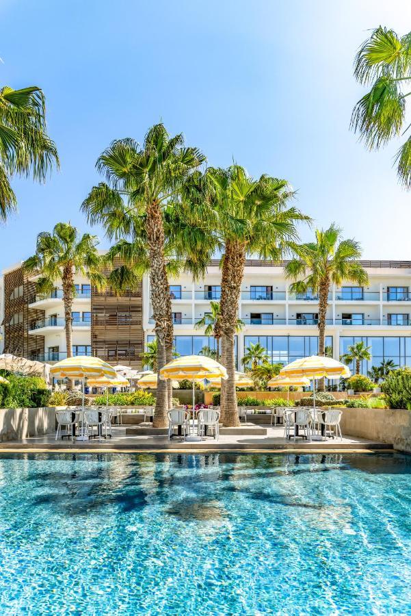 Hyatt Place Taghazout Bay Exteriör bild The hotel's pool area