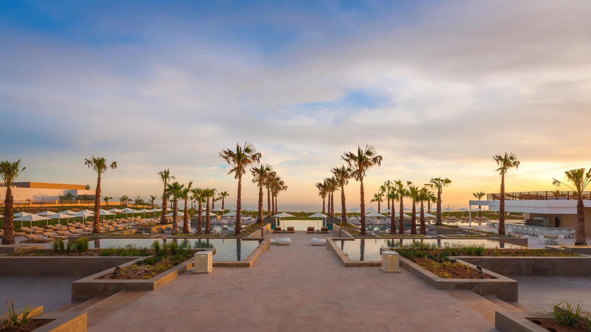 Hyatt Place Taghazout Bay Exteriör bild The resort's main promenade